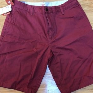 Dockers Pacific Flat Front Red Men’s Short 33W